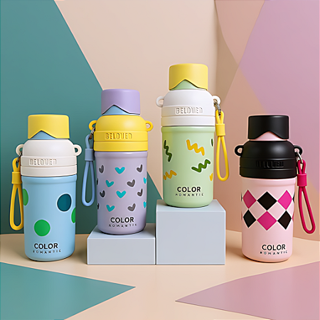 GARRAFA TÉRMICA FOFA 650ML INFANTIL C/ALÇA E TAMPA - ESCOLA & PASSEIOS P1961