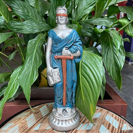 Estatueta Deusa Themis 29cm