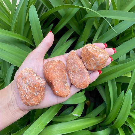 Calcita Laranja Rolada G - Movimento, positividade e vitalidade