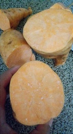 2 batatas cor cenoura