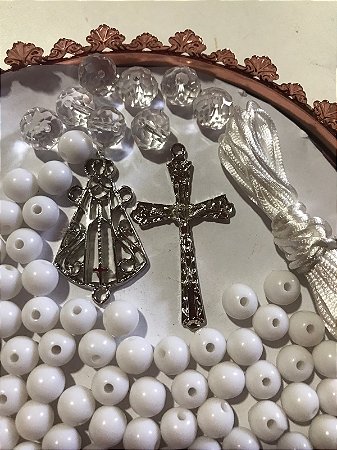 KIT TERÇO BRANCO LEITOSO/ PRATA