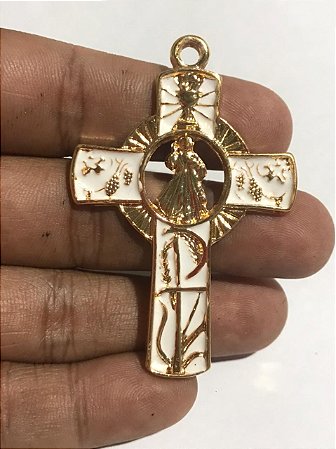 cruz de luxo resinada branca