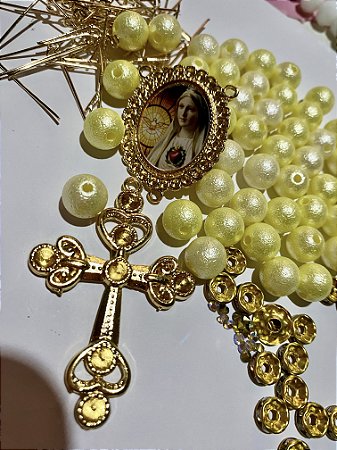 Kit 10 mm amarelo cascudo sagrado Coração de Maria