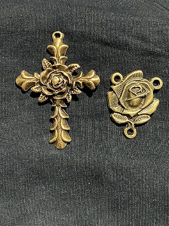 ENTREMEIO E CRUZ DE ROSAS