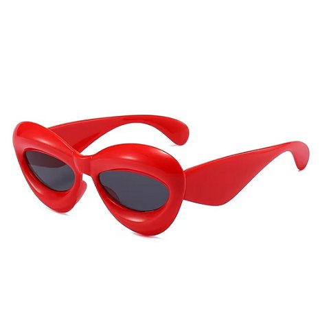 Óculos vermelho com aspecto inflado