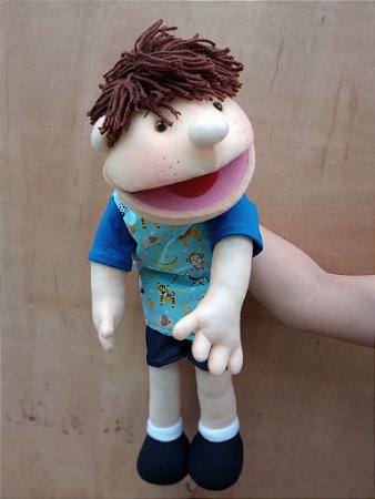 Fantoche menino Pedrinho.