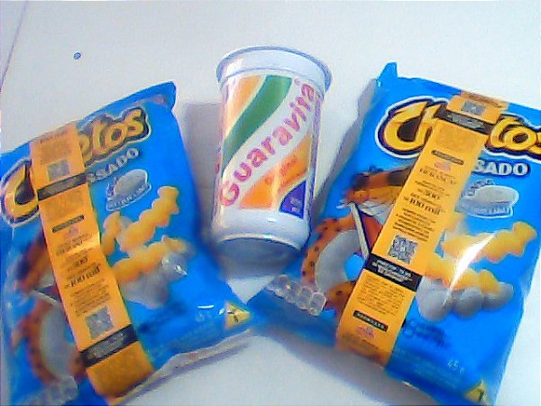 2 Cheetos + Guaravita