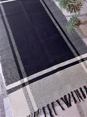 Tapete Tear Fio Malha Dupla-face Preto e Cru 0,80x1,45m