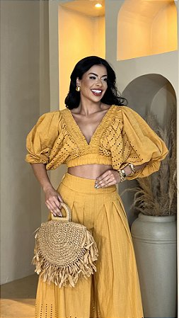 Cropped Rebeca Manga Bufante