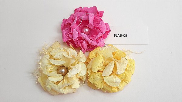 FLOR DE PAPEL - KIT COM 3 FLORES COLORIDAS -REF FLAB 09