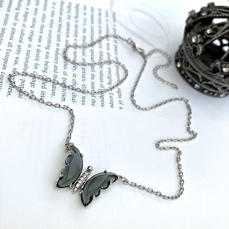 Colar Butterfly Prateada