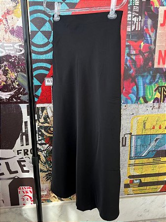 Saia Cetim Midi Preto