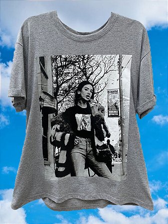 T-shirt Beautiful Recortes Cinza