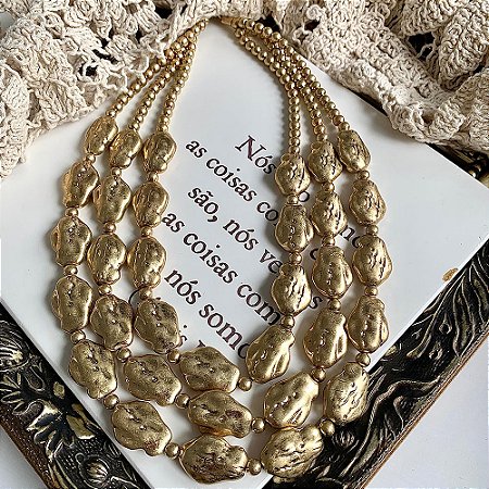 Colar Triplo Feijões Dourado