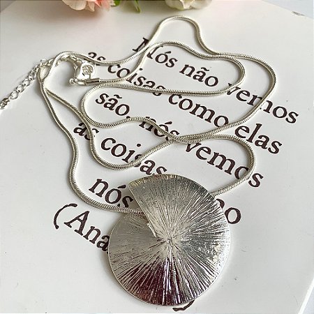 Colar Longo Caracol Prateado