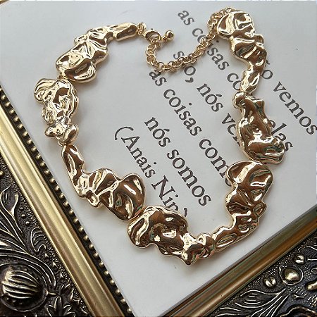 Colar Pingentes Orgânicos Dourado