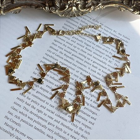 Colar Longo Triângulos Dourado