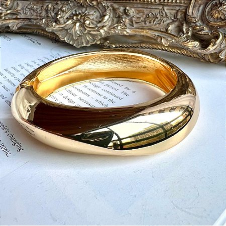 Bracelete Abaulado Distorcido Dourado