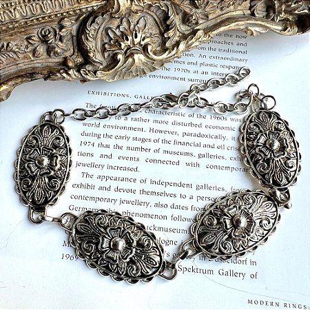 Choker Pingentes Ovais Prateado Oxidado