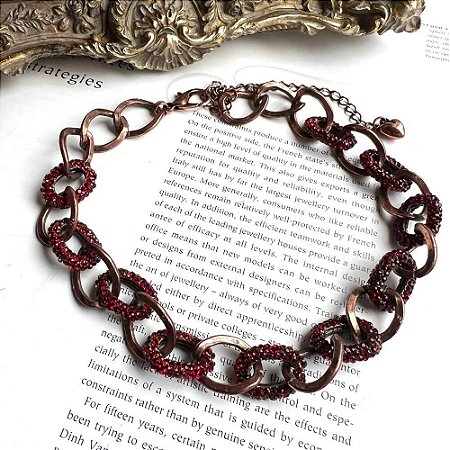 Colar Cobre Elos Cravejados Vermelho