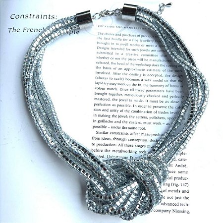 Colar Nó Espelhado Prateado