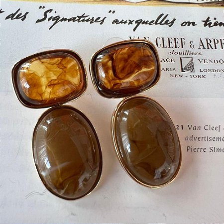 Brinco Retângulo Oval Marrom