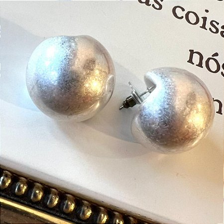 Brinco Esfera Pacman Prateado Fosco