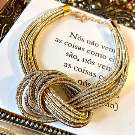 Colar Nó Lurex Dourado