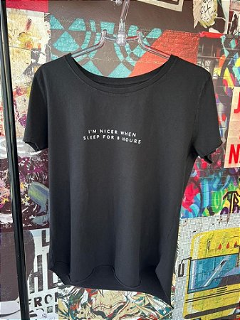 T-Shirt Sleep Hours Preta