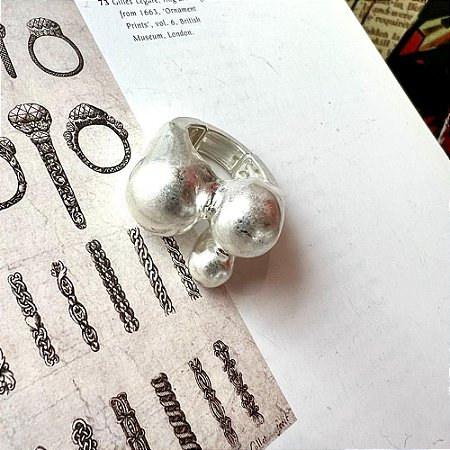 Anel Três Bolas Prateado Fosco