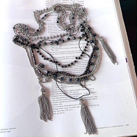 Colar Voltas Tassel Prateado