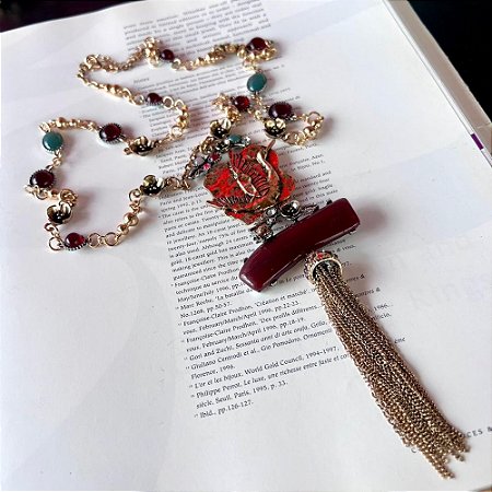 Colar Pedras Tassel Dourado Oxidado