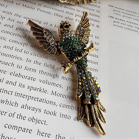Broche Arara Galho Verde