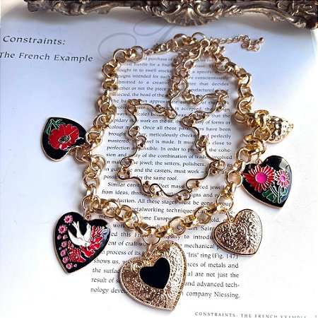 Colar Duplo Corações Esmaltados Dourado