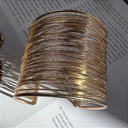 Bracelete Fios Horizontais Dourado