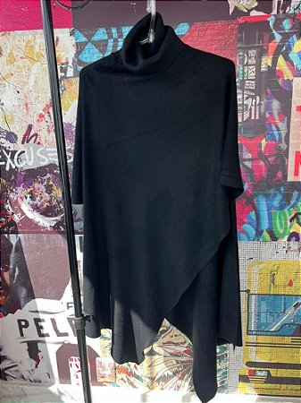 Mantô Assimétrico Modal Preto