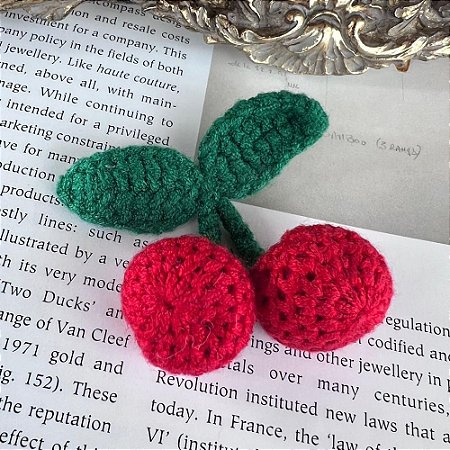 Broche Crochê Cereja