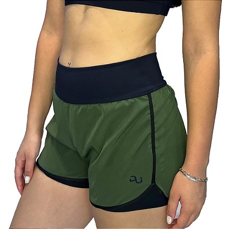 Shorts Sobreposto Verde Militar