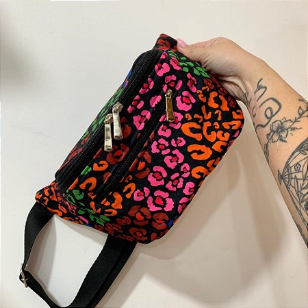 Pochete Onça Colors fundo preto