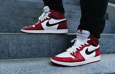 Tênis Nike Air Jordan 1 Retro High OG Chicago Lost and Found Tênis Nike Air Jordan 1 Retro High OG Chicago Lost and Found