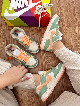 Tênis Nike Dunk Low Pro