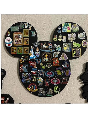 Mural cortiça Mickey ou Minie para pins e botons 60cm preto