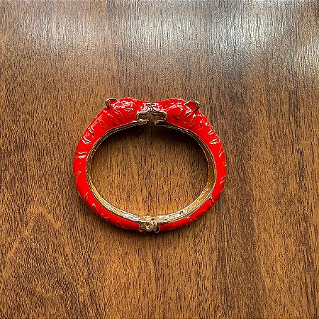 Pulseira Bracelete Panther: Força e Elegância em um Design Exclusivo
