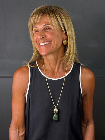 Colar Longo Dourado Pendente Orgânico Verde