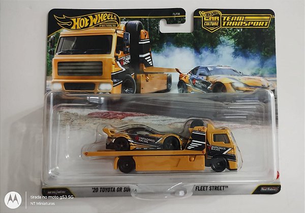 Hot Wheels Team Trasnport 20 Toyota Gr Supra + Fleet Street