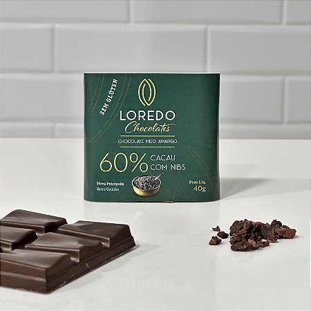 Chocolate meio amargo 60% cacau com nibs