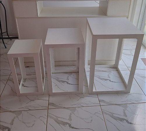 TRIO DE MESINHAS