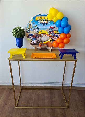 KIT DE MESA COM ARCO DE BALÕES