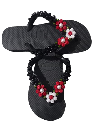 Chinelo havaianas top decorados preto e vermelho