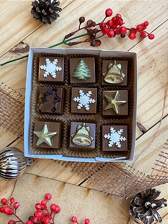 Caixa com 9 Bombons Finos – Decoração Natalina